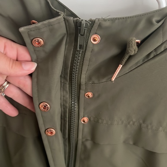 Volcom zip/button jacket - Picture 2 of 4